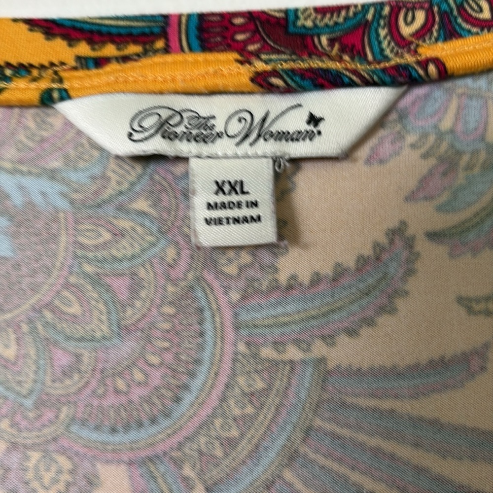 The Pioneer Woman Gold 3/4 Sleeve Relaxed Blouse - Picture 2 of 3